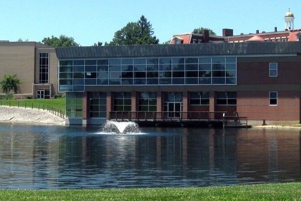 Kentucky - Trường Trung Học Villa Madonna Academy - USA